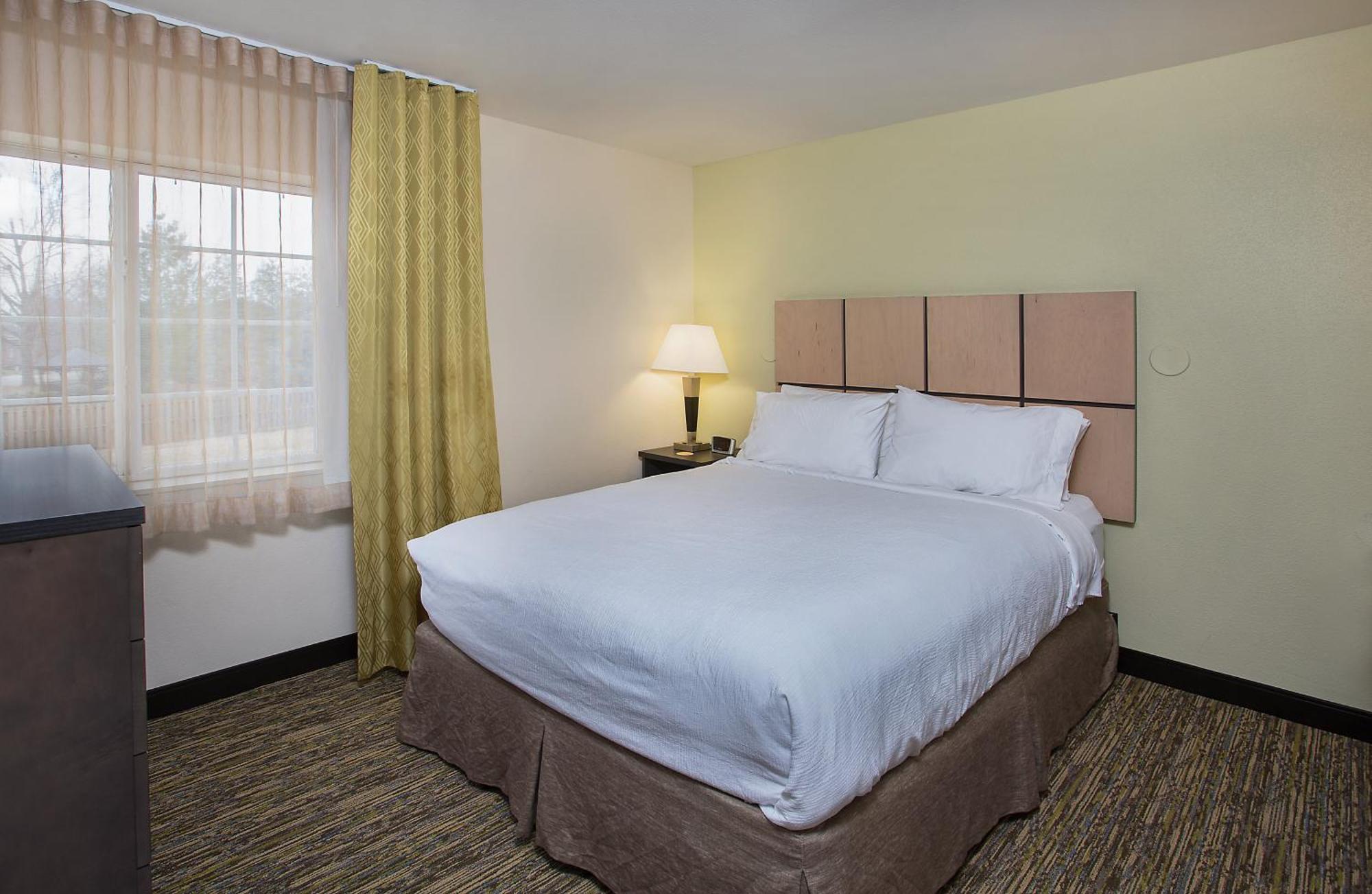 Hotel Candlewood Bowling By Ihg Bowling Green