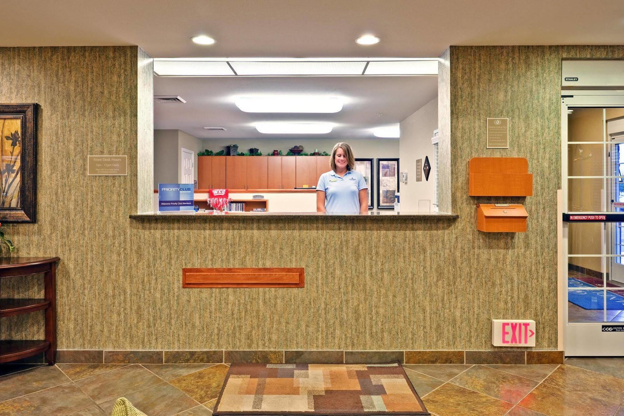 Hotel Candlewood Bowling By Ihg 2*